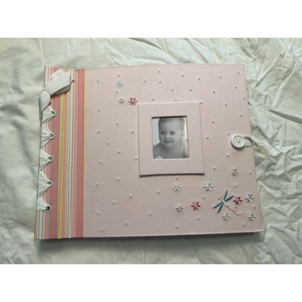 NIB C.R. Gibson Pink Little Flower Deluxe Baby Memory Book Milestone Album 8769